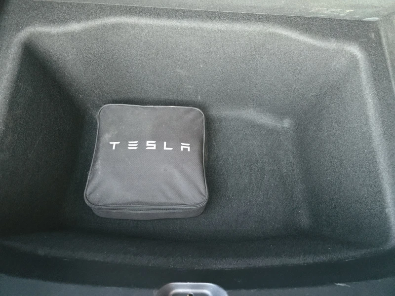 Tesla Model 3 62KW/* 96000KM* * ЕВРОПЕЙСКА ГАРАНЦИЯ ДО 2028, снимка 14 - Автомобили и джипове - 52700207
