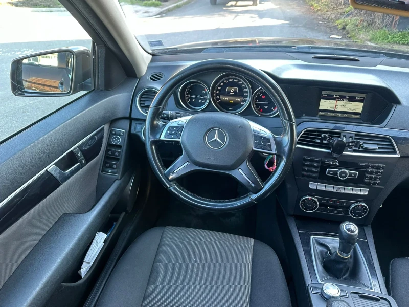 Mercedes-Benz C 180, снимка 5 - Автомобили и джипове - 52756133