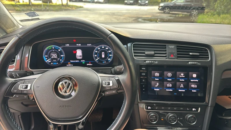 VW Golf 7.5 електрически, снимка 2 - Автомобили и джипове - 53058706