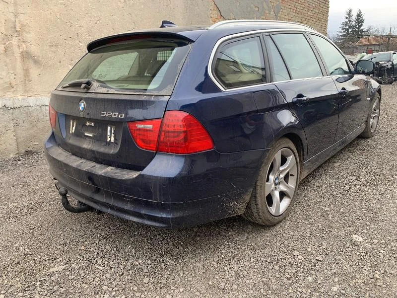 BMW 320 184 кс N47 , снимка 5 - Автомобили и джипове - 27855464