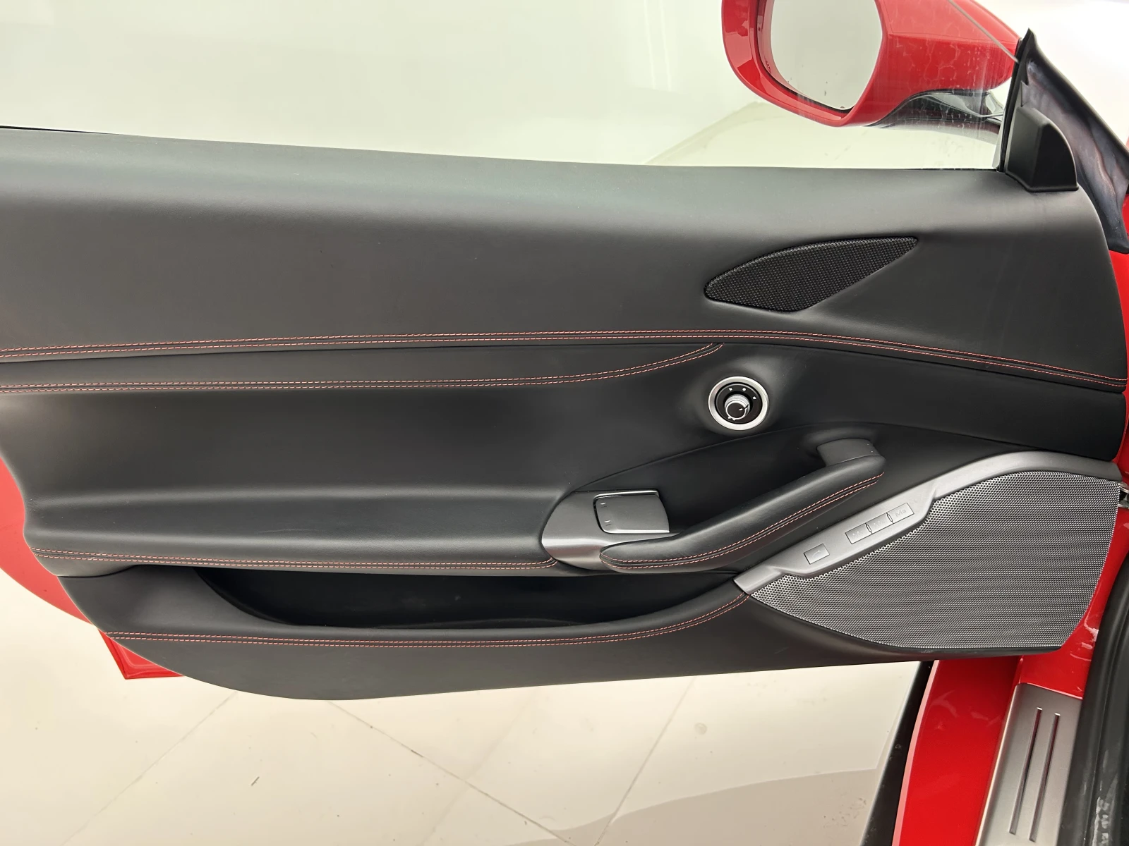 Ferrari Portofino ROSSO CORSA | Mobile.bg — изображение 12