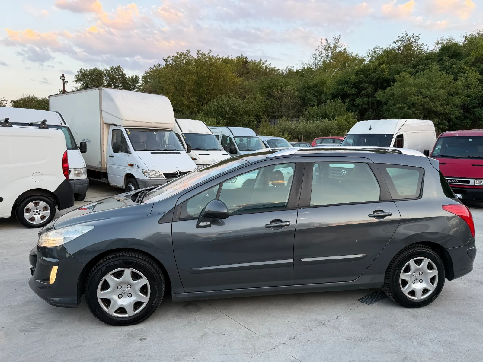 Peugeot 308 1.6HDI 7 МЕСТА - изображение 4