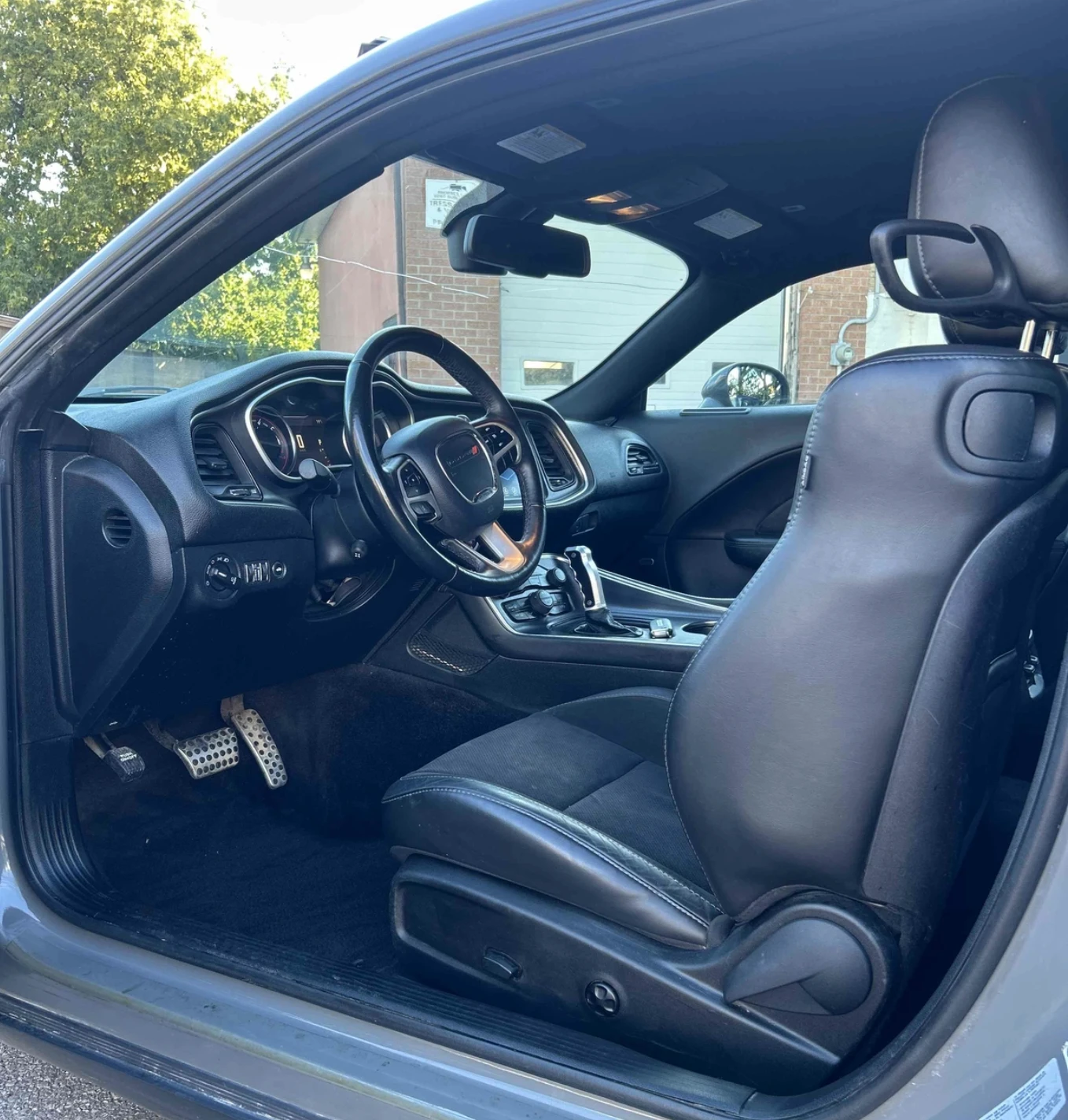 Dodge Challenger 6.4 HEMI / SCAT PACK / АLPINE - изображение 6