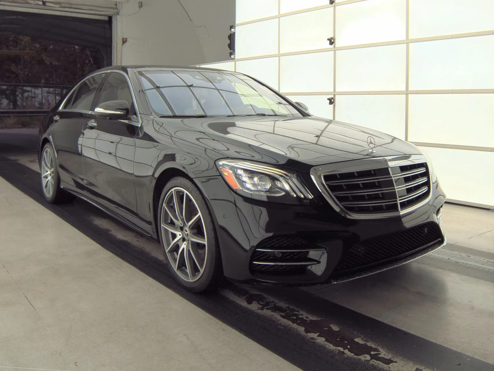 Mercedes-Benz S 560 AMG, Distr, Burmester, масажи, обдух, Park assist, - изображение 3