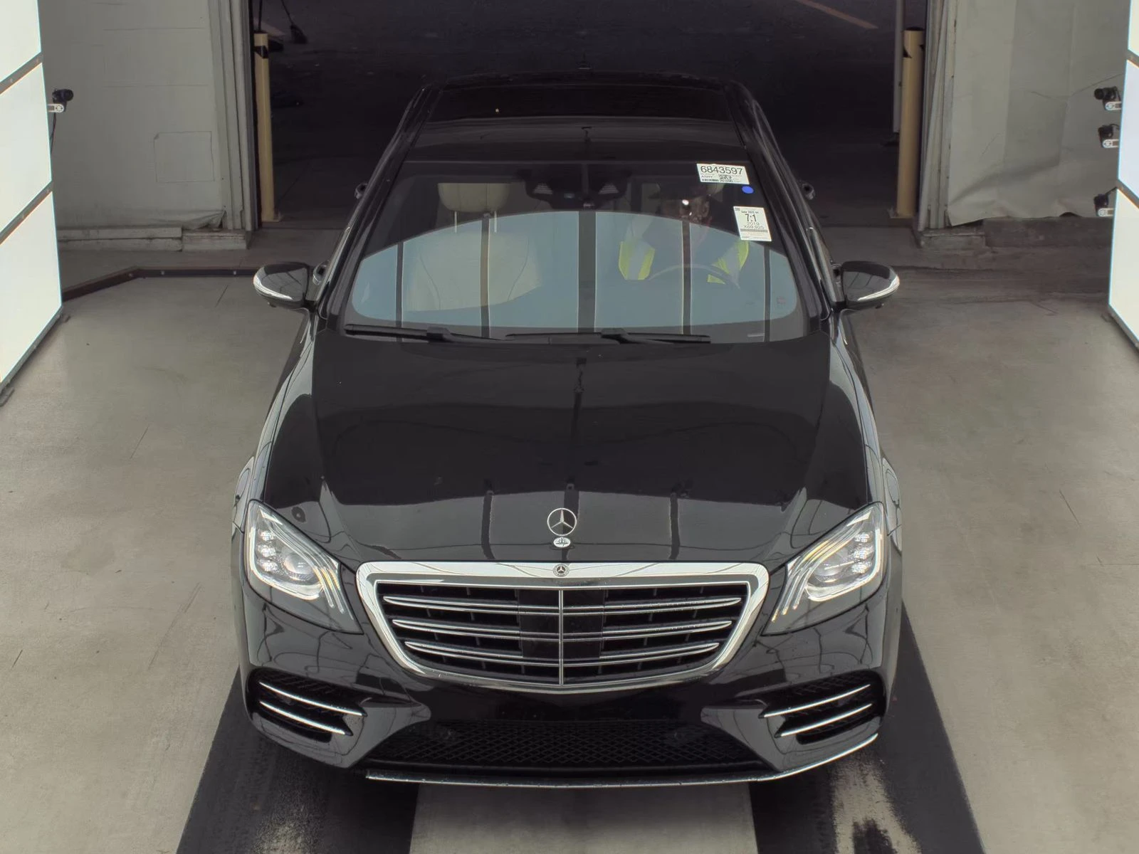 Mercedes-Benz S 560 AMG, Distr, Burmester, масажи, обдух, Park assist, - изображение 2