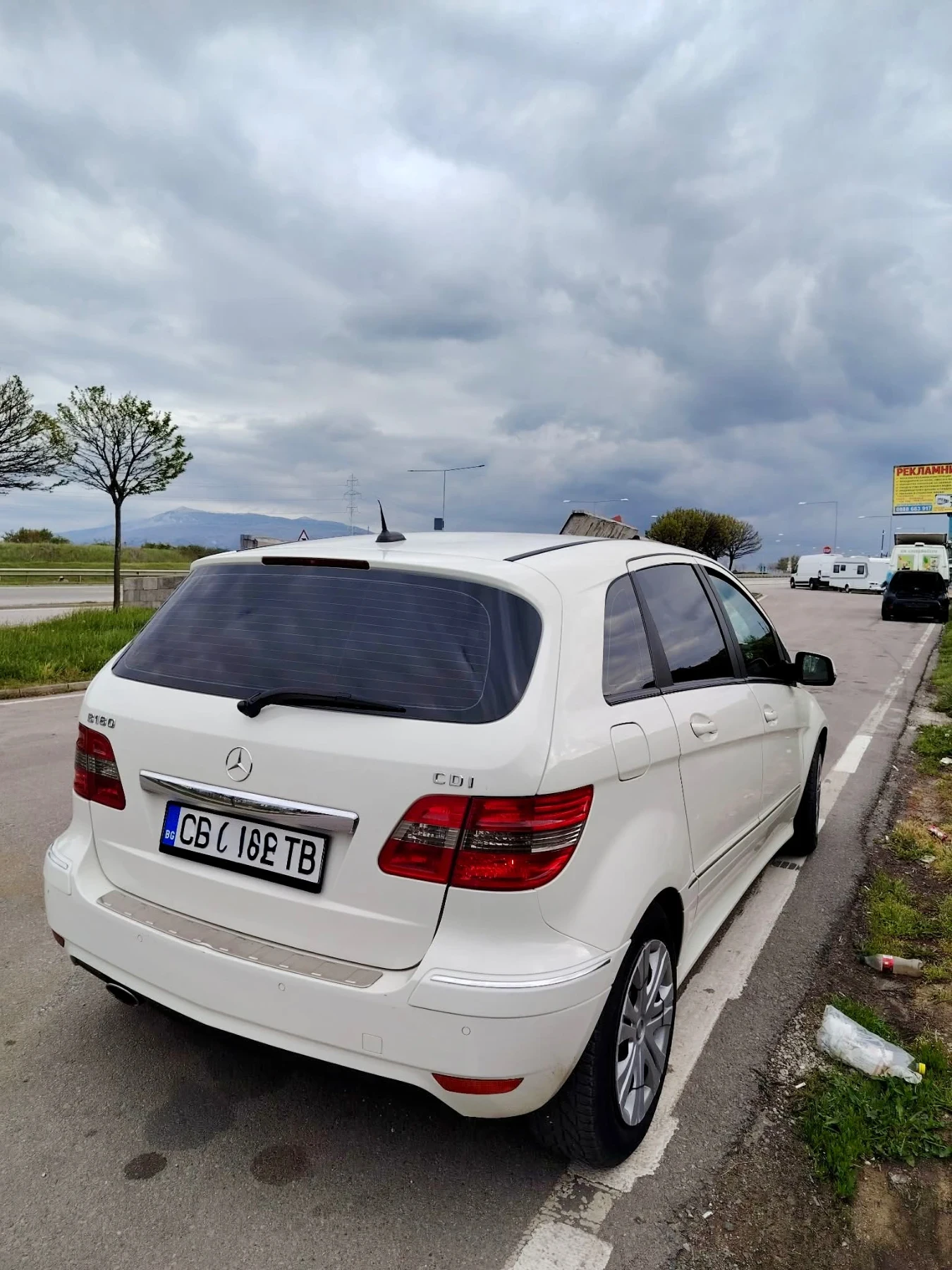 Mercedes-Benz B 180 2 КЛЮЧА Реални Километри Автоматик !, снимка 3 - Автомобили и джипове - 52431020