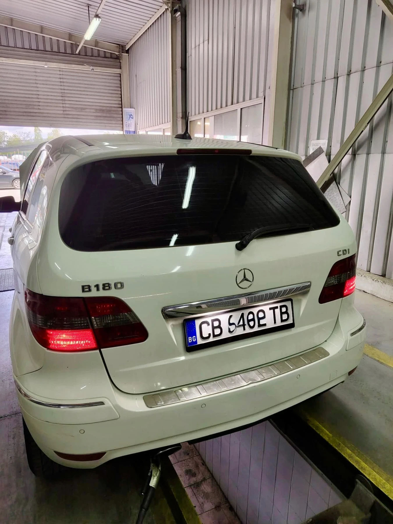 Mercedes-Benz B 180 2 КЛЮЧА Реални Километри Автоматик !, снимка 5 - Автомобили и джипове - 52431020