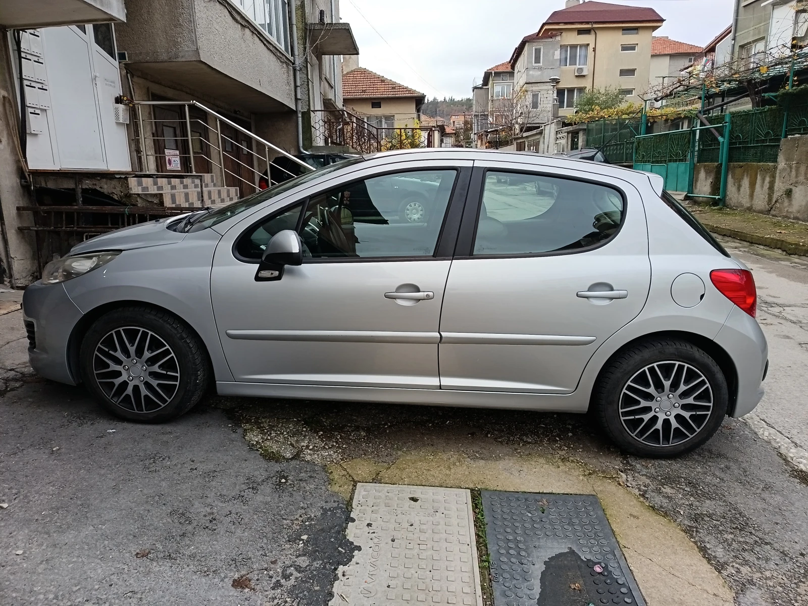 Peugeot 207 1.6i | Mobile.bg   2