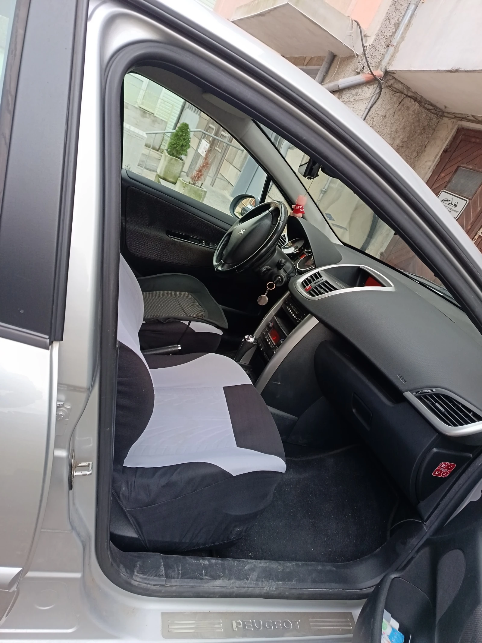 Peugeot 207 1.6i | Mobile.bg   6