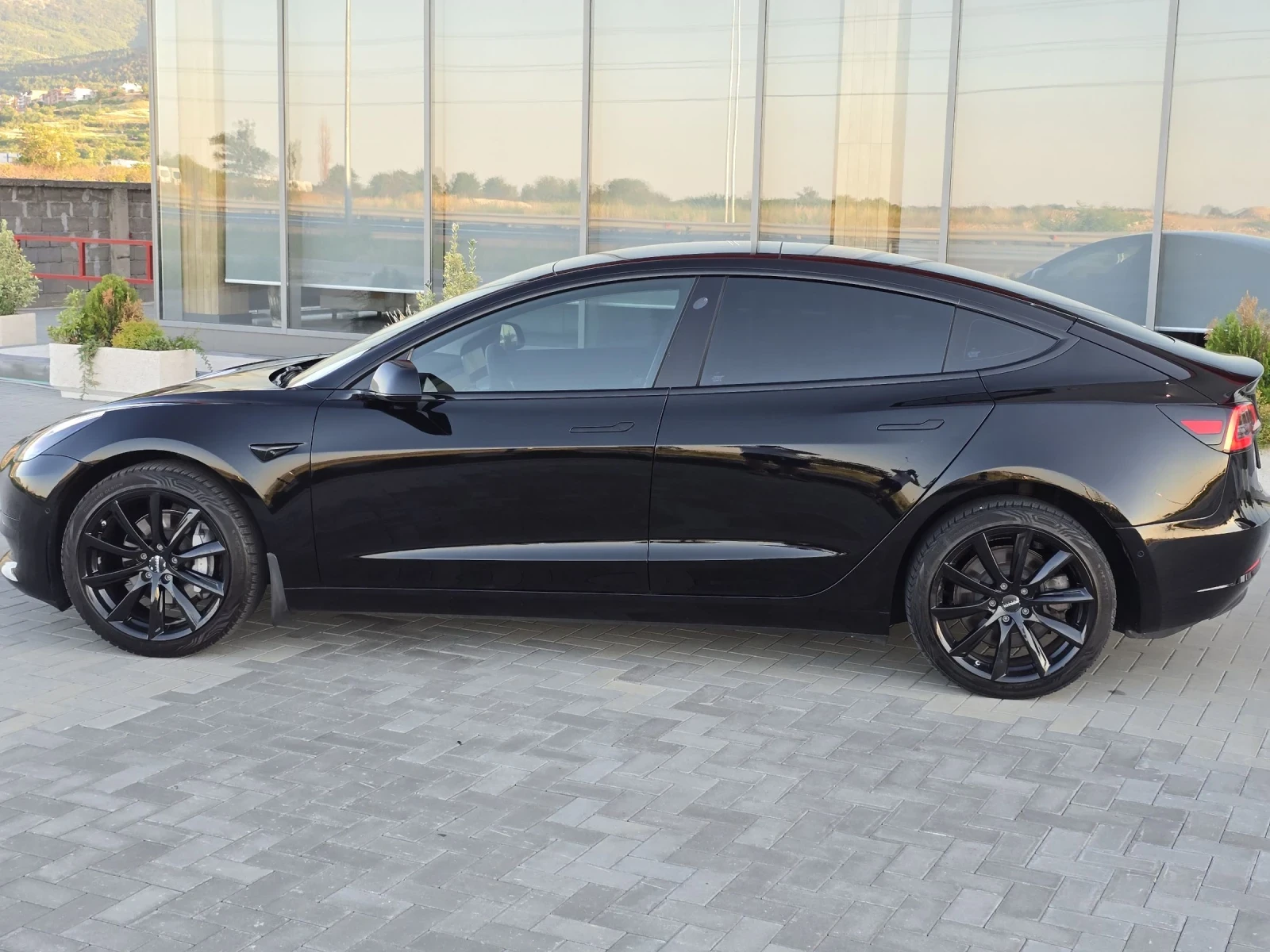 Tesla Model 3 62KW/* 96000KM* * ЕВРОПЕЙСКА ГАРАНЦИЯ ДО 2028 - изображение 7