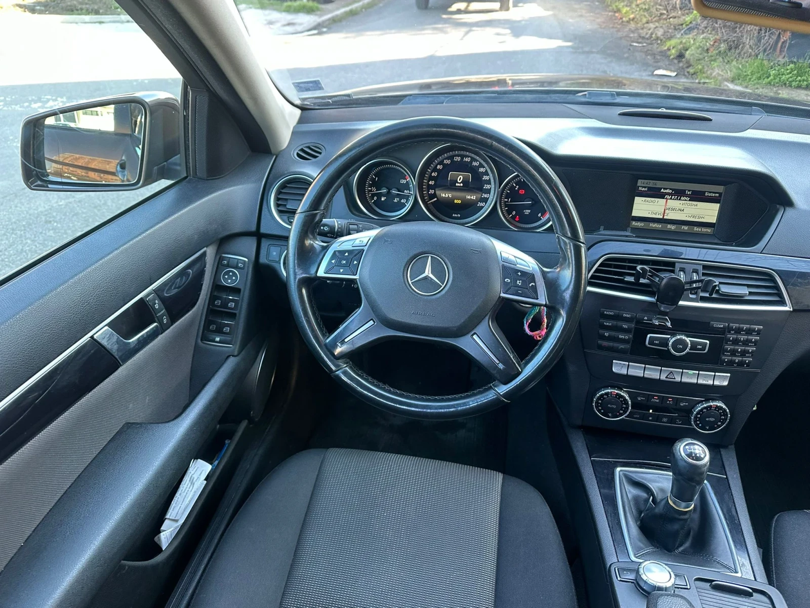 Mercedes-Benz C 180  - изображение 5