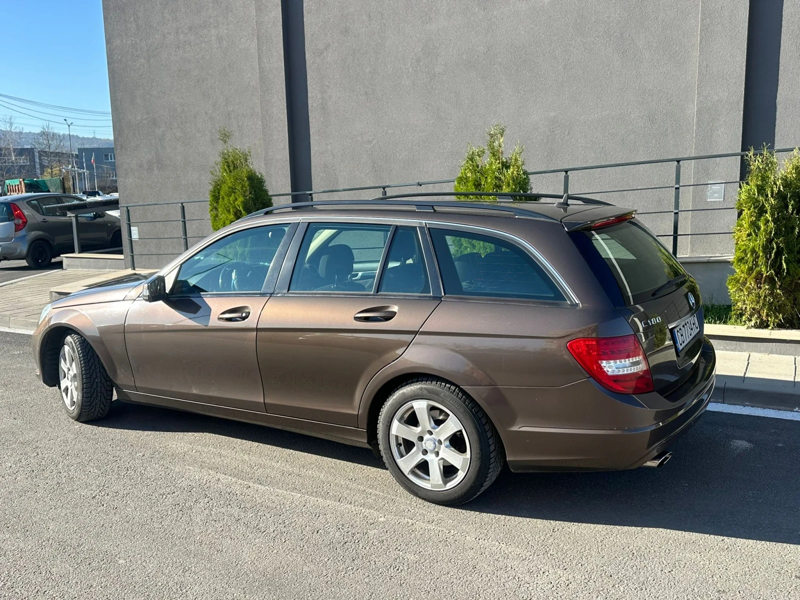 Mercedes-Benz C 180  - изображение 4