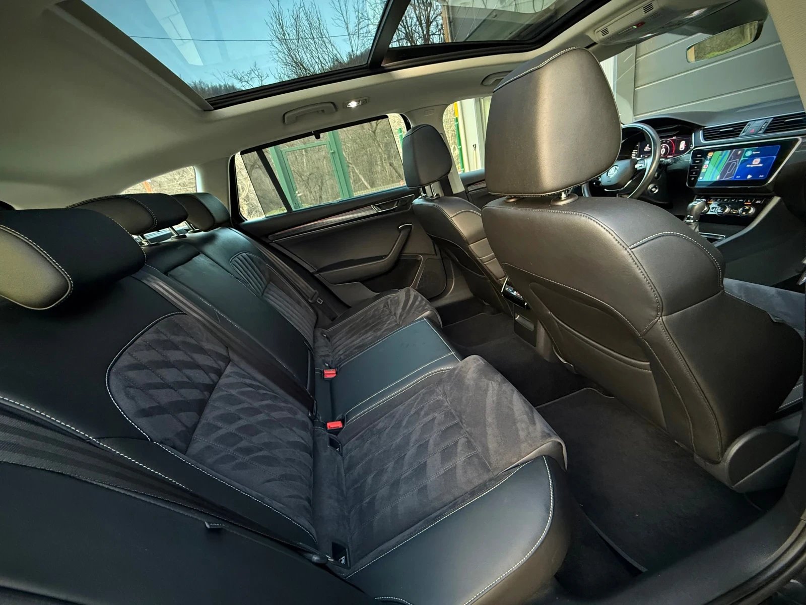 Skoda Superb 2.0TDI4x4 * LED* Digital* Keyless* Memory* FullMax - изображение 10