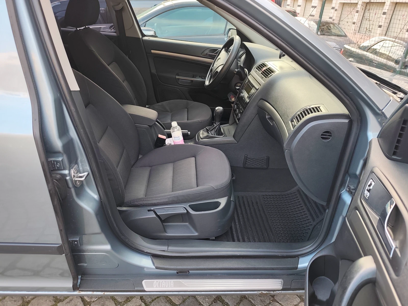 Skoda Octavia 1.6 ГАЗ-ИНЖ Facelift * КЛИМАТРОНИК* !ТОП!! - изображение 9