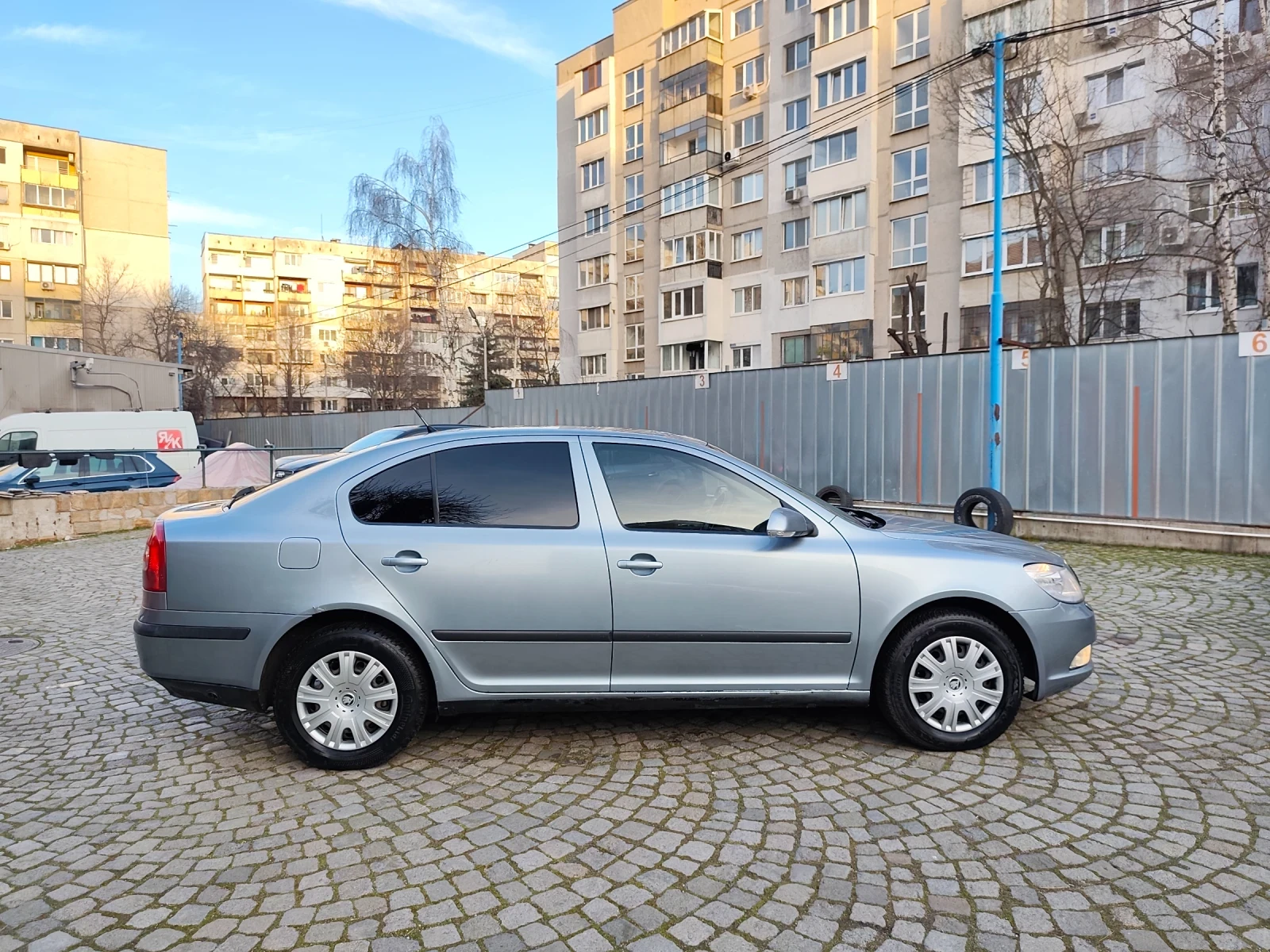 Skoda Octavia 1.6 ГАЗ-ИНЖ Facelift * КЛИМАТРОНИК* !ТОП!! - изображение 2