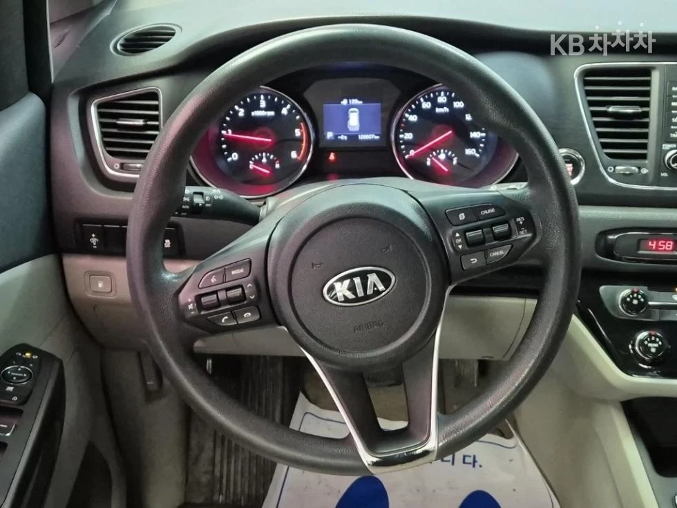 Kia Carnival 2019 - изображение 9