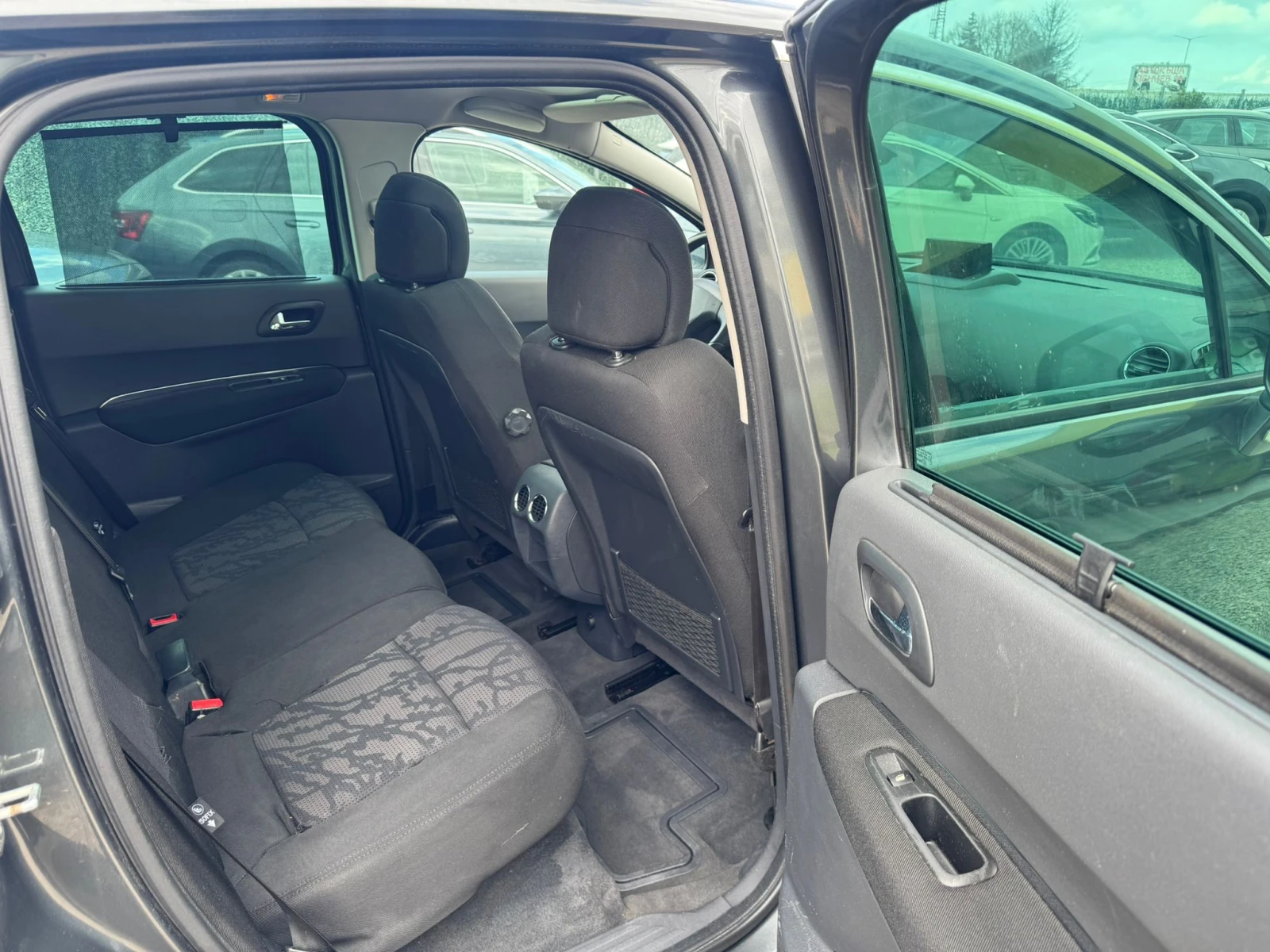 Peugeot 3008 /ВСИЧКО ПЛАТЕНО, снимка 13 - Автомобили и джипове - 54158113