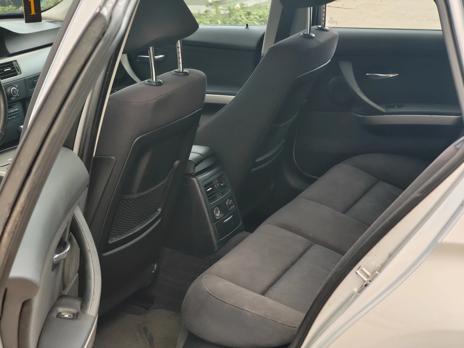 BMW 320 d-177hp-ПРОДАДЕНА, снимка 9 - Автомобили и джипове - 54553086