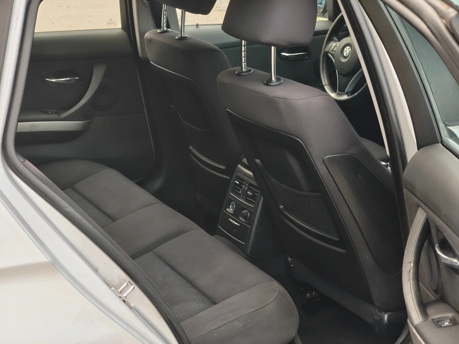 BMW 320 d-177hp-ПРОДАДЕНА, снимка 10 - Автомобили и джипове - 54553086