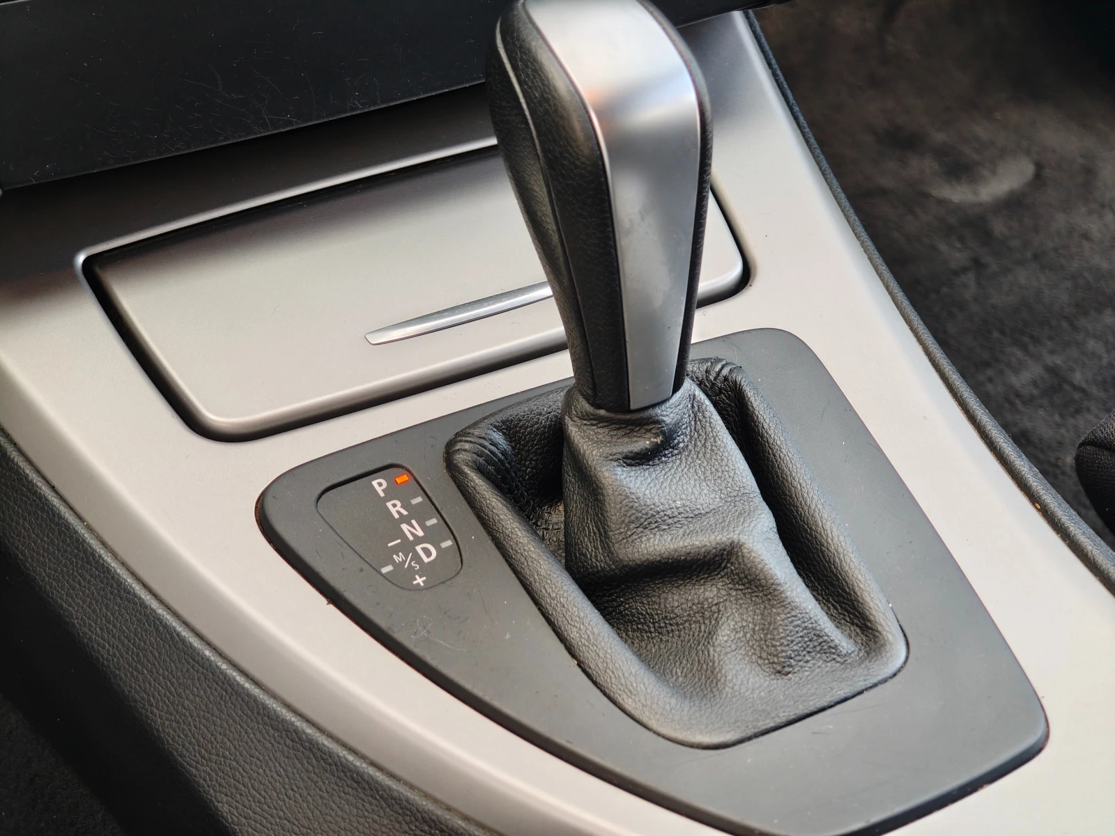 BMW 320 d-177hp-ПРОДАДЕНА, снимка 13 - Автомобили и джипове - 54553086