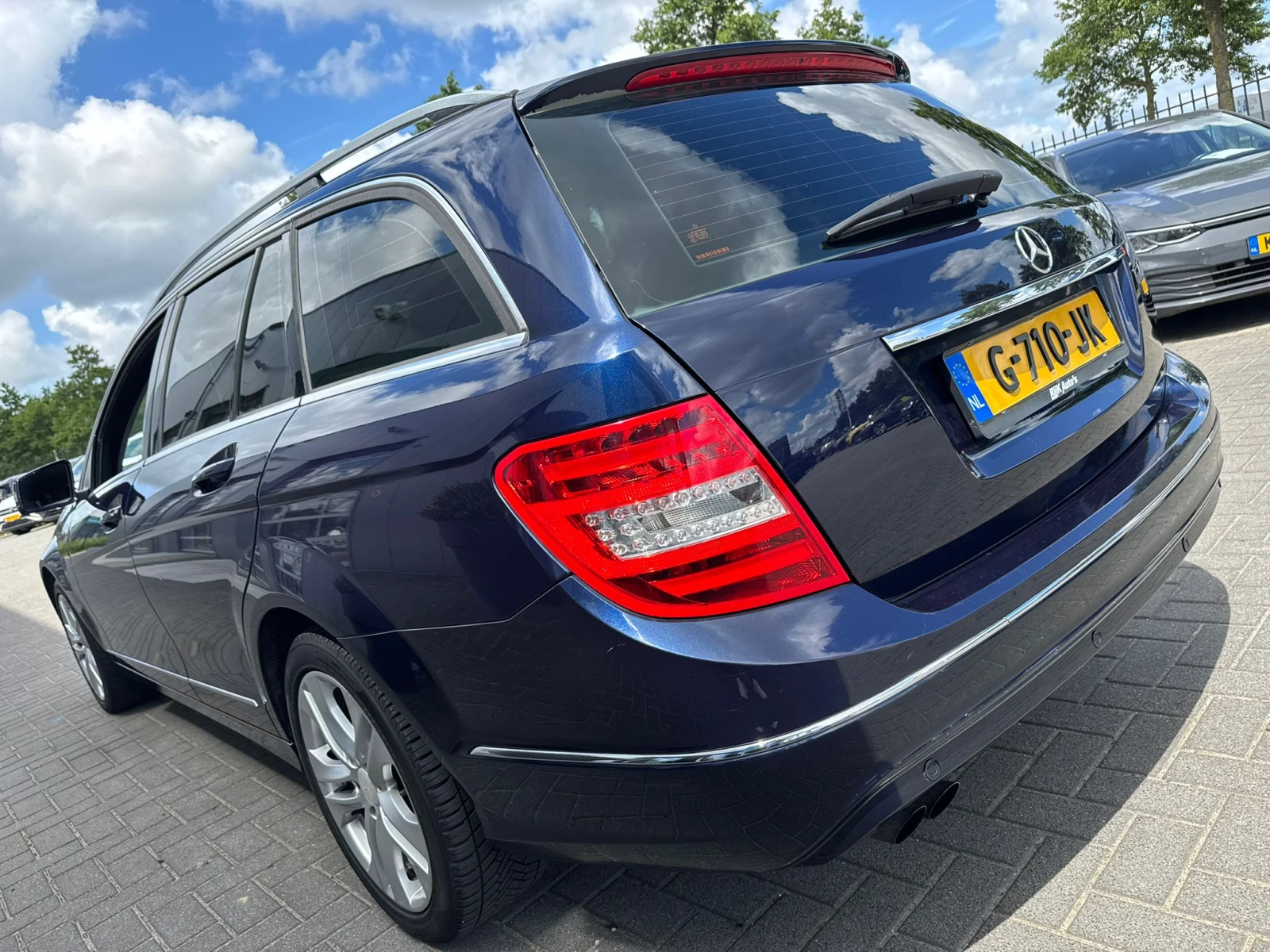 Mercedes-Benz C 180 88 kw, снимка 2 - Автомобили и джипове - 55130030