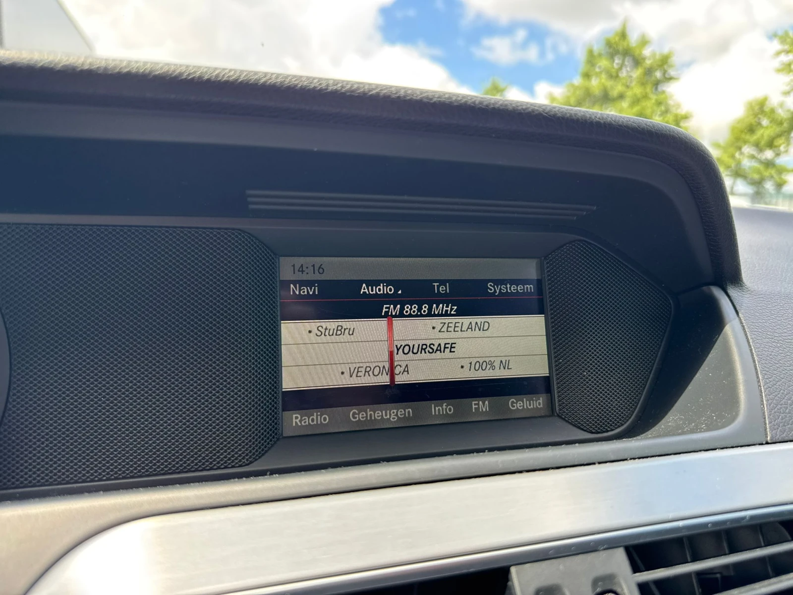 Mercedes-Benz C 180 88 kw, снимка 16 - Автомобили и джипове - 55130030