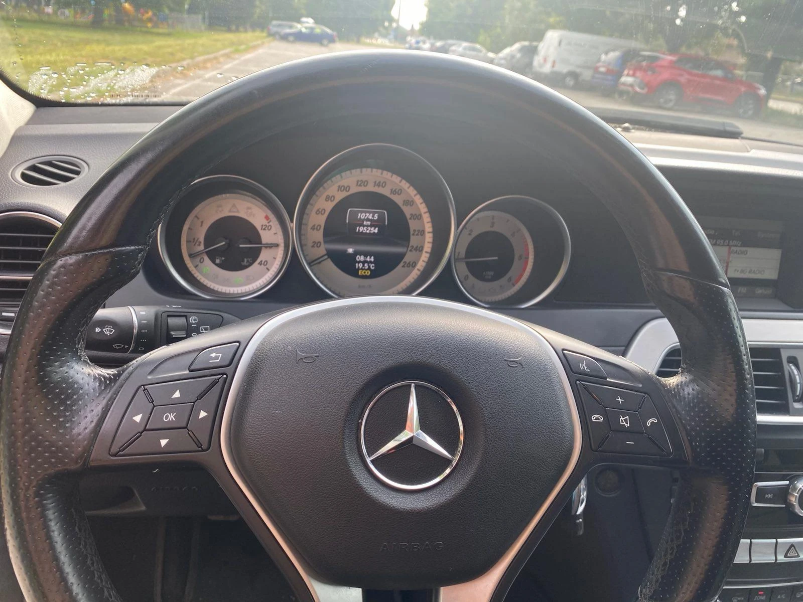 Mercedes-Benz C 180 88 kw, снимка 10 - Автомобили и джипове - 55130030