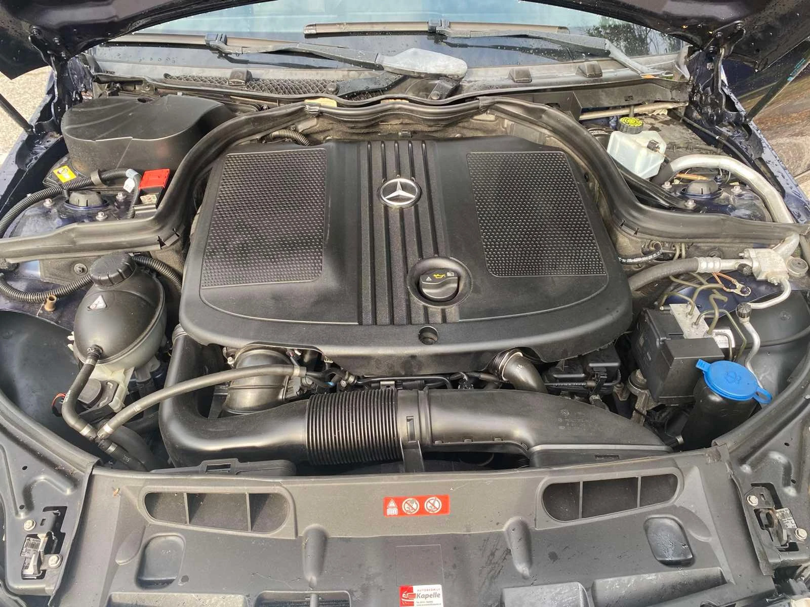 Mercedes-Benz C 180 88 kw, снимка 17 - Автомобили и джипове - 55130030