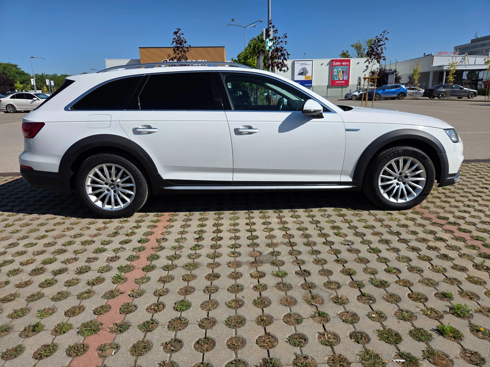 Audi A4 Allroad 3.0TDI QUATTRO, снимка 6 - Автомобили и джипове - 55498882