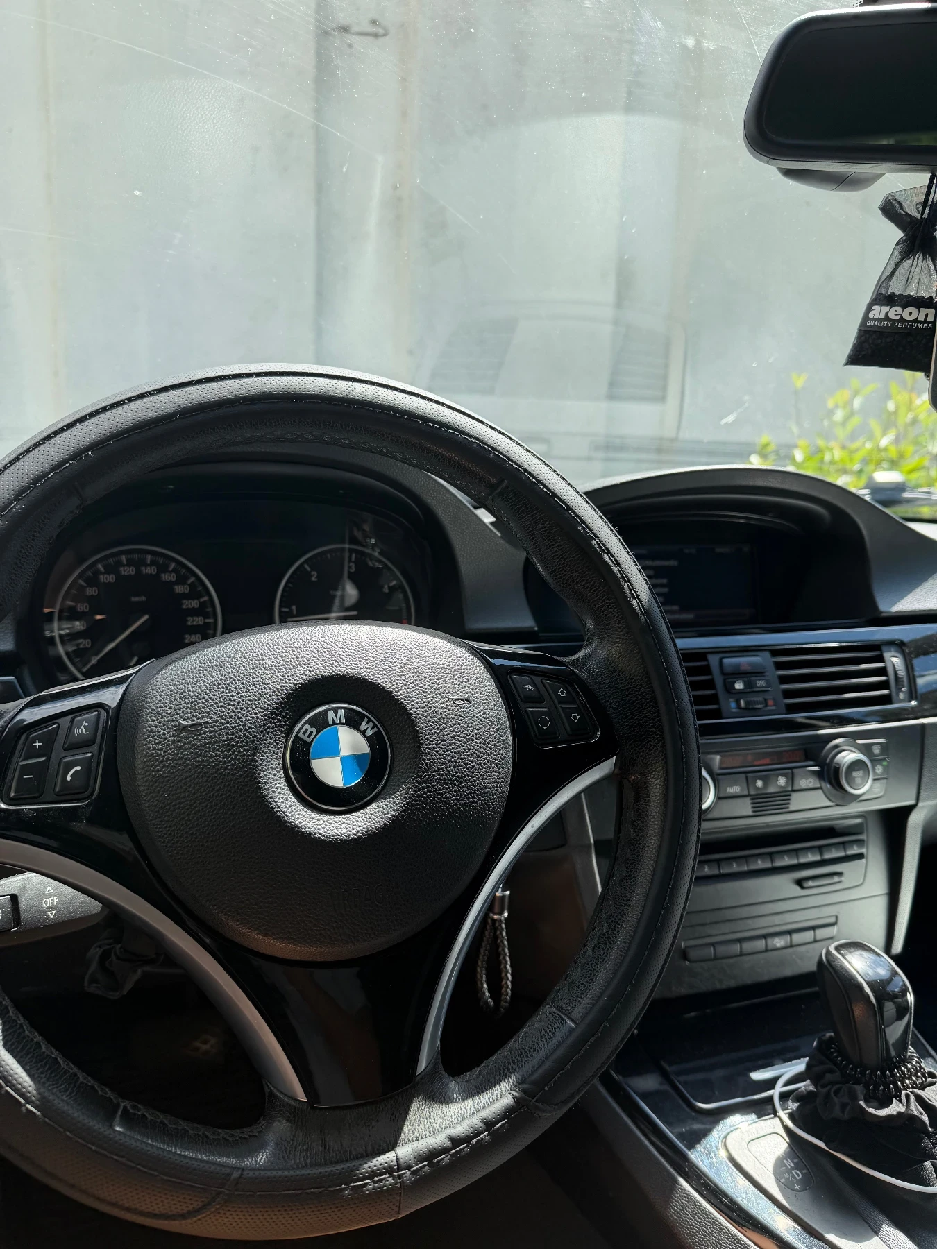 BMW 320, снимка 6 - Автомобили и джипове - 55672400