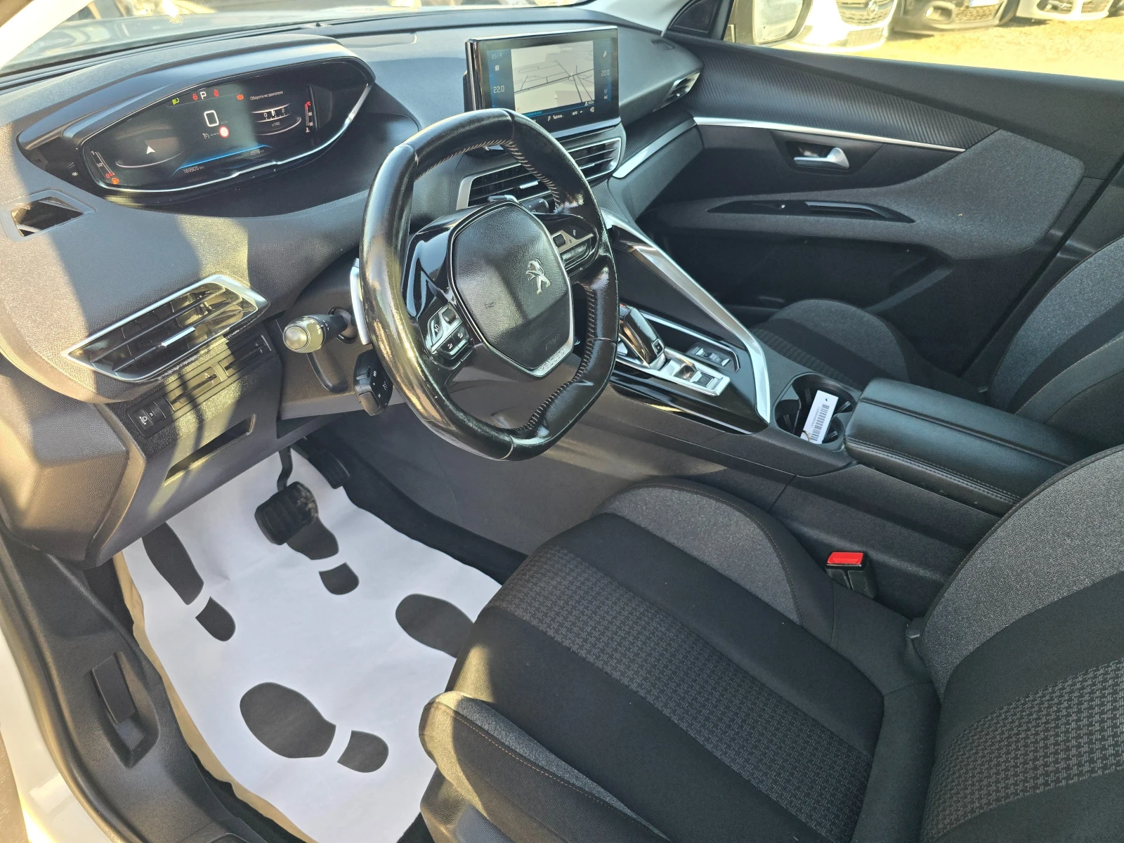 Peugeot 5008 1.5HDI-131k.c-7m.-FACE-NAVI | Mobile.bg � ����������� 9