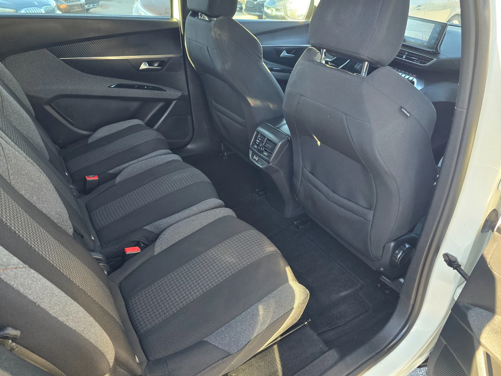 Peugeot 5008 1.5HDI-131k.c-7m.-FACE-NAVI | Mobile.bg � ����������� 10
