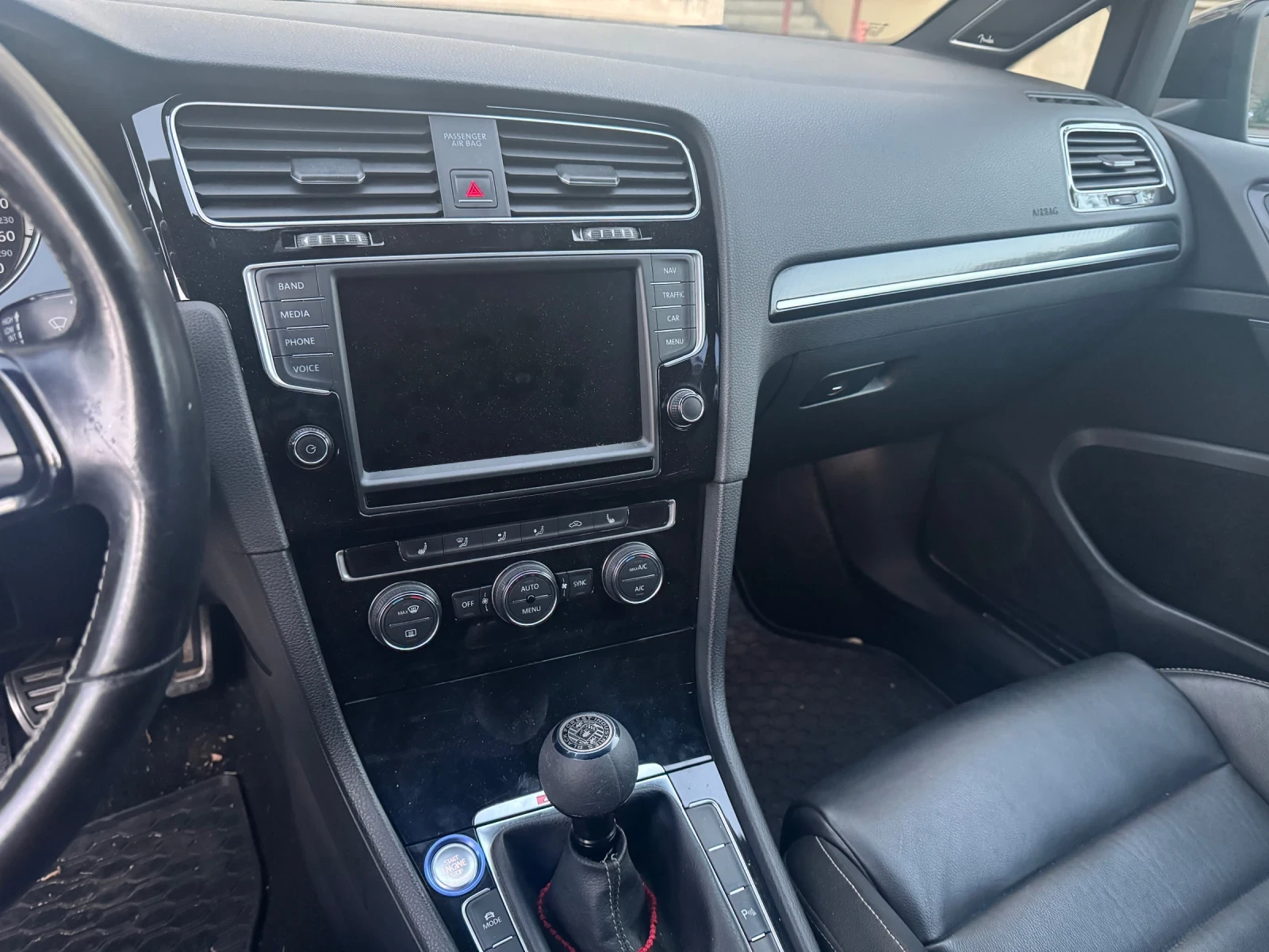 VW Golf R, снимка 4 - Автомобили и джипове - 56734672