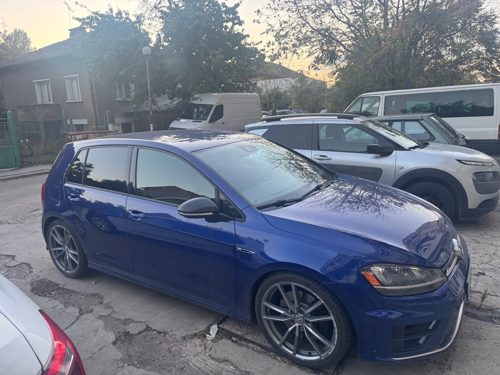 VW Golf R, снимка 2 - Автомобили и джипове - 56734672