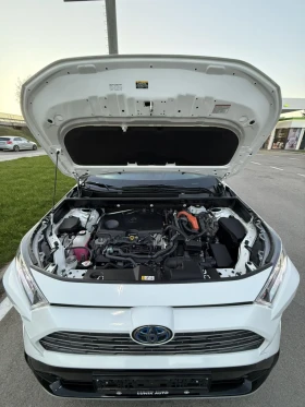 Toyota Rav4 HYBRID 4x4  като НОВА BITONE, снимка 17