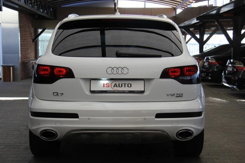 Audi Q7 V12TDI/BOSE/Керамика/RSE/6+1, снимка 5 - Автомобили и джипове - 44174587