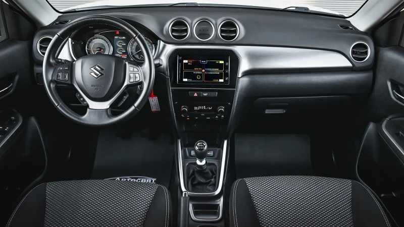 Suzuki Vitara 1.4 BoosterJet Comfort, снимка 12 - Автомобили и джипове - 50350981
