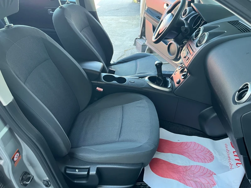 Nissan Qashqai 1.6 i 114k.c, снимка 8 - Автомобили и джипове - 51823456