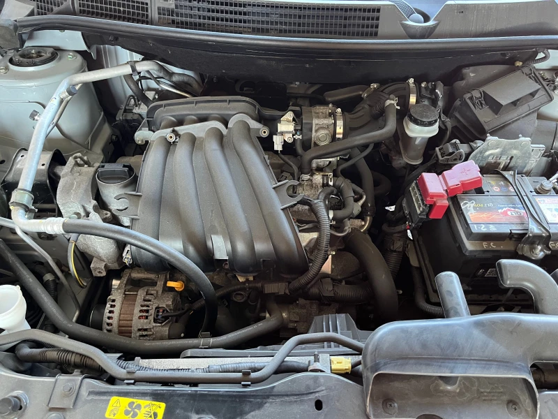 Nissan Qashqai 1.6 i 114k.c, снимка 14 - Автомобили и джипове - 51823456