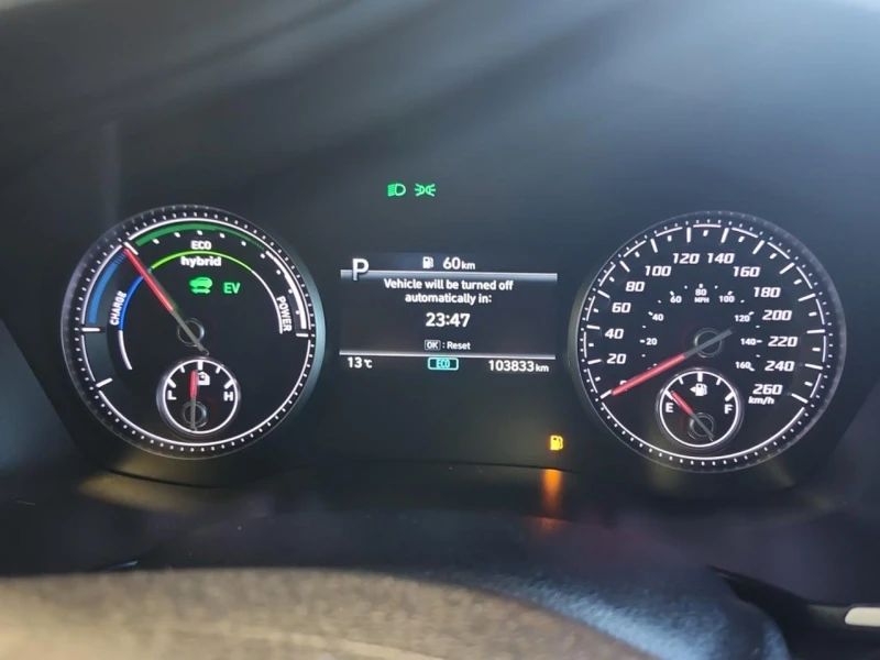 Hyundai Santa fe Hybrid* Carplay* Подгрев* Пано, снимка 7 - Автомобили и джипове - 52318013