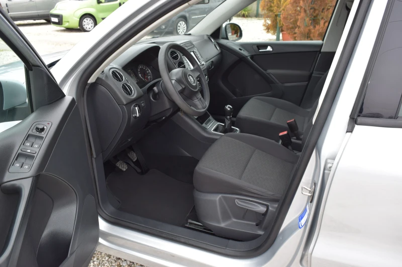 VW Tiguan 2.0tdi* Euro5B, снимка 9 - Автомобили и джипове - 53210553