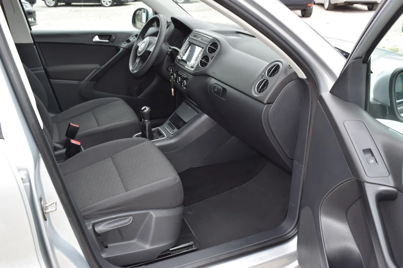 VW Tiguan 2.0tdi* Euro5B, снимка 10 - Автомобили и джипове - 53210553