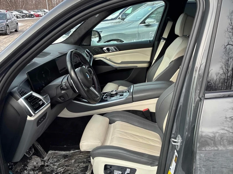 BMW X5 * M60i xDrive * CARFAX * ДИСТРОНИК * ПАНОРАМА, снимка 12 - Автомобили и джипове - 53294809