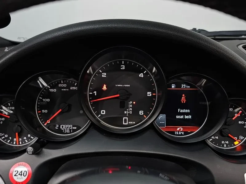 Porsche Cayenne 3.0 Diesel, снимка 8 - Автомобили и джипове - 56224161