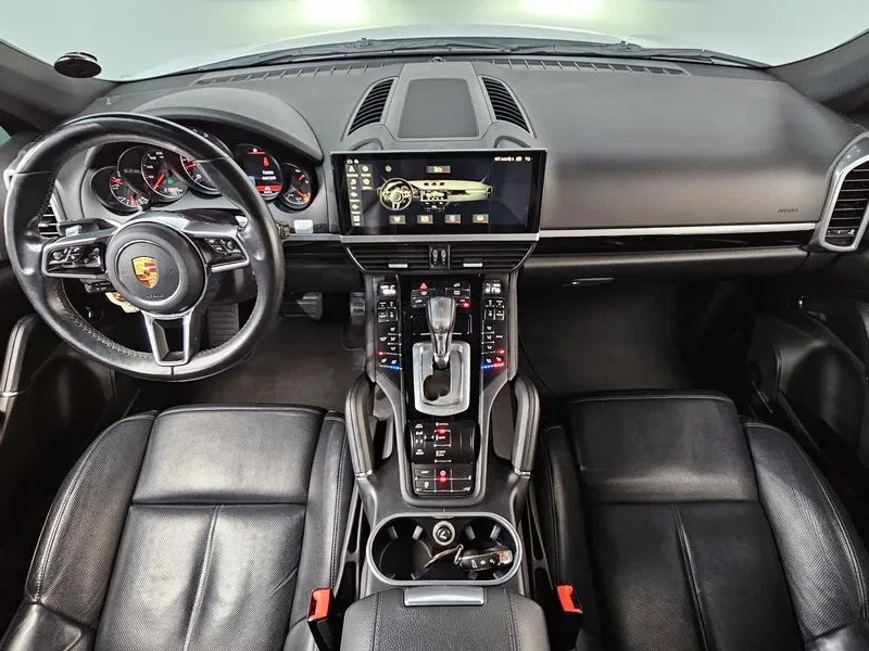 Porsche Cayenne 3.0 Diesel, снимка 7 - Автомобили и джипове - 56224161