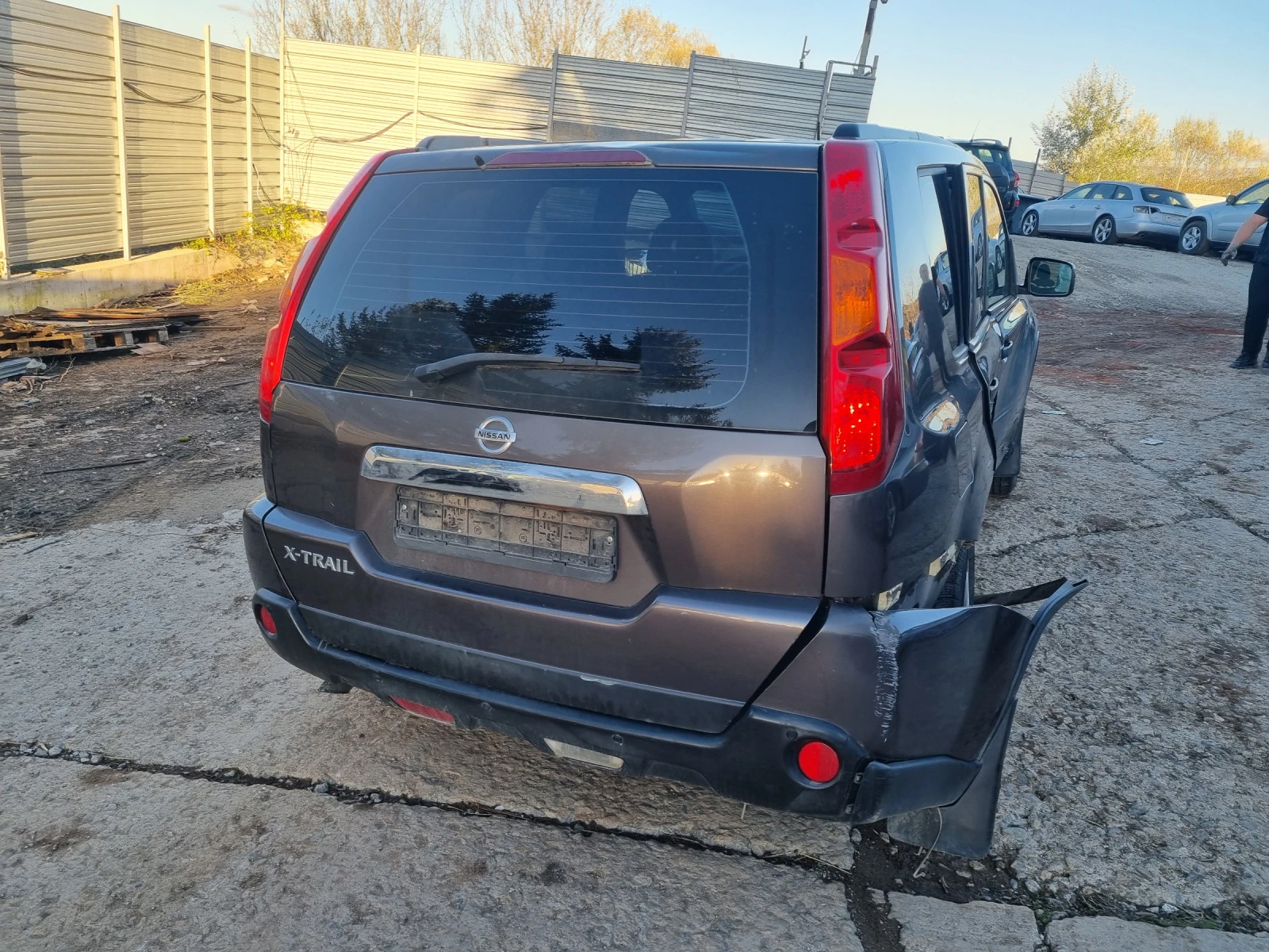 Nissan X-trail 2.0dizel-150ks-2008god-avtomat-Na chasti - изображение 4