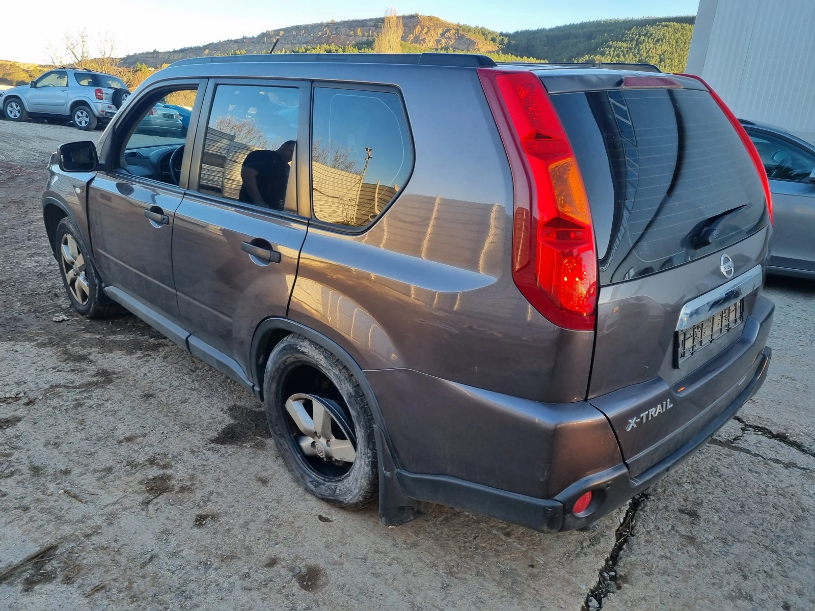 Nissan X-trail 2.0dizel-150ks-2008god-avtomat-Na chasti - изображение 5