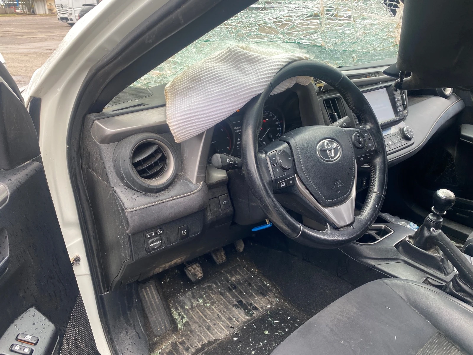 Toyota Rav4 2.0d4d 2017 | Mobile.bg   15