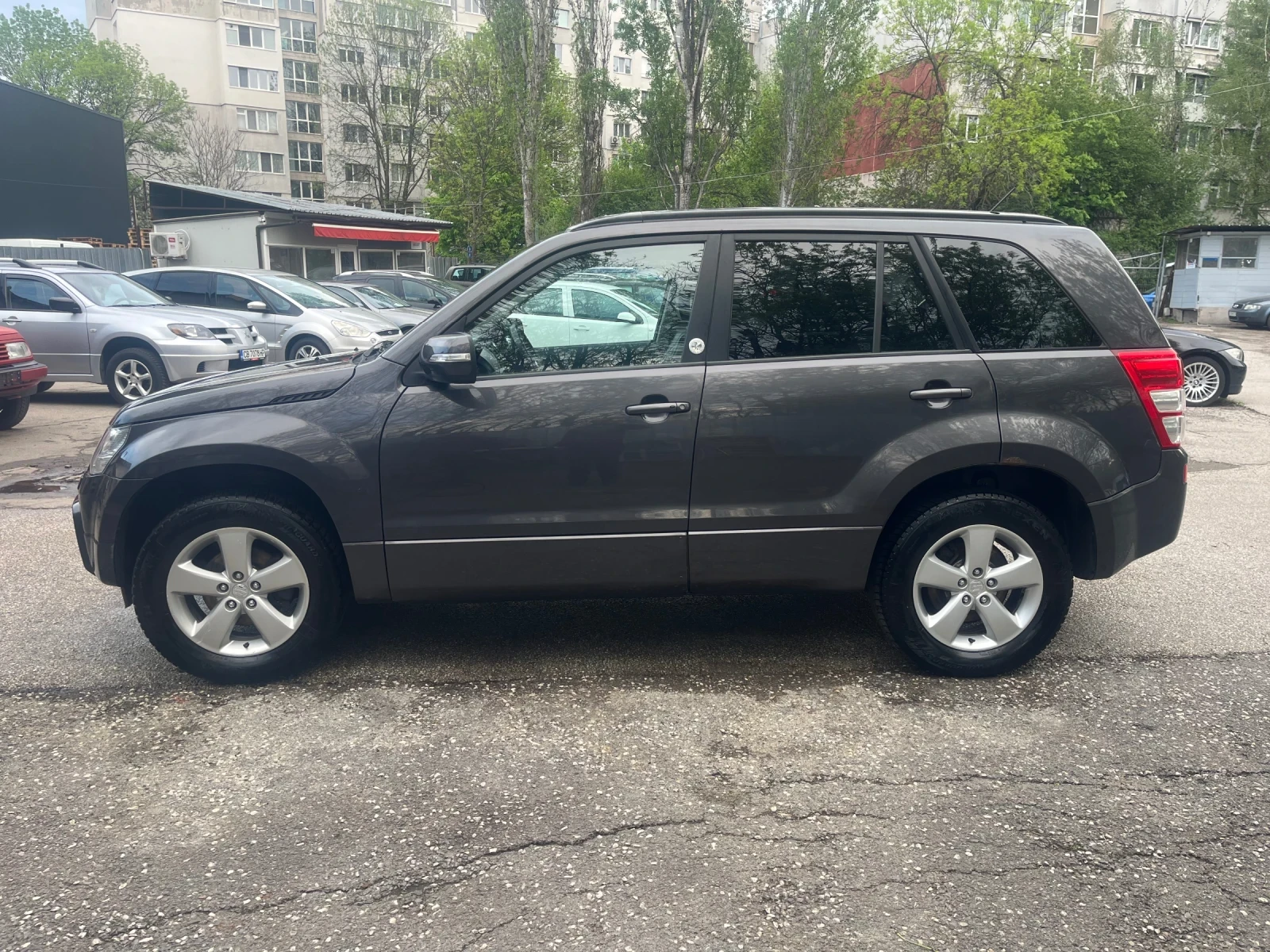 Suzuki Grand vitara 2.4* 4X4 - изображение 6