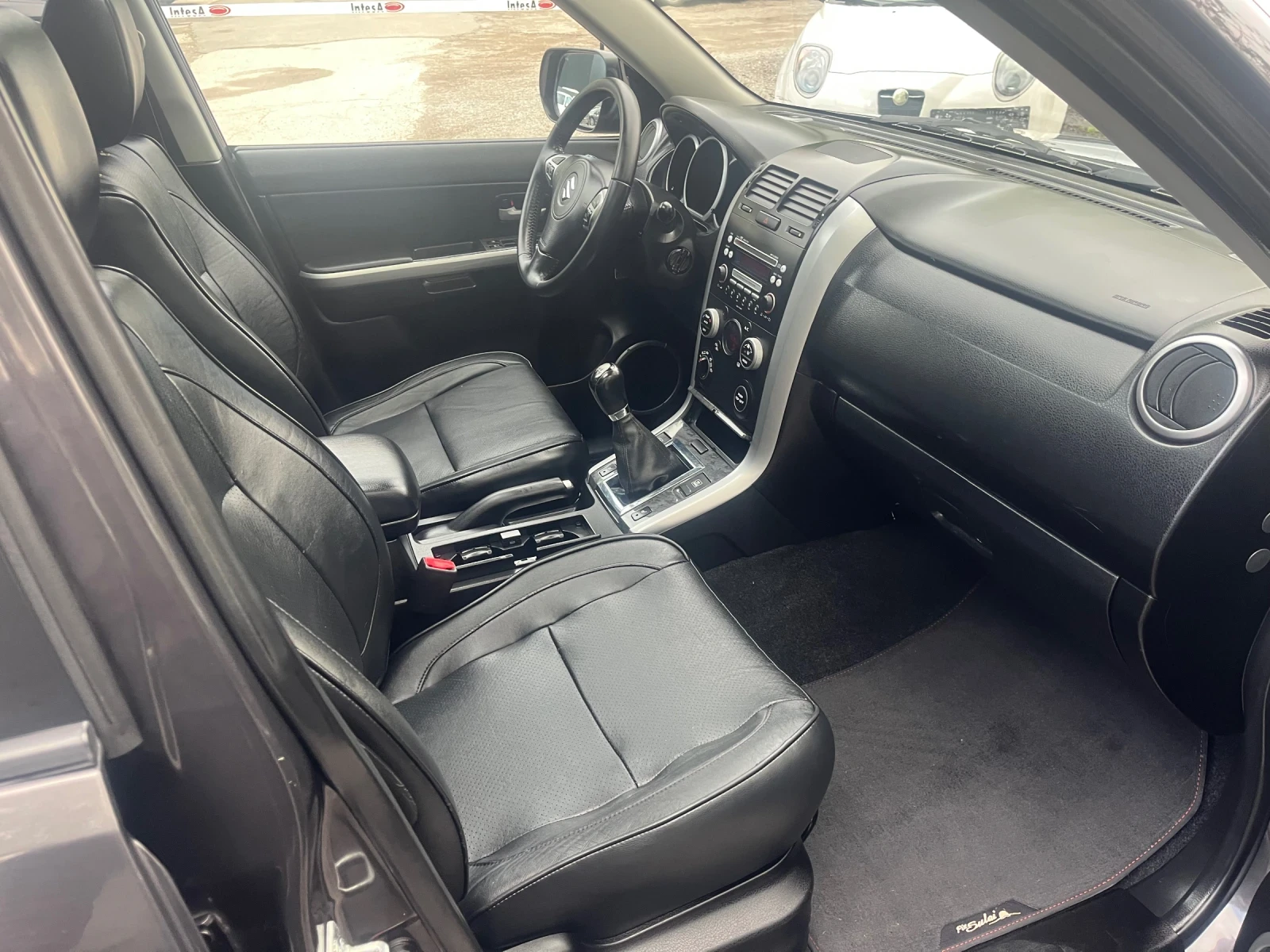Suzuki Grand vitara 2.4* 4X4 - изображение 10